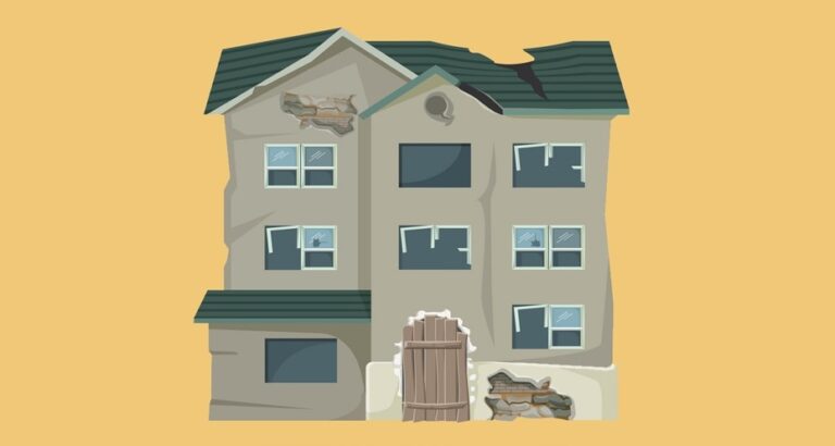 В Госдуму внесли законопроект об особом порядке управления аварийным жильём