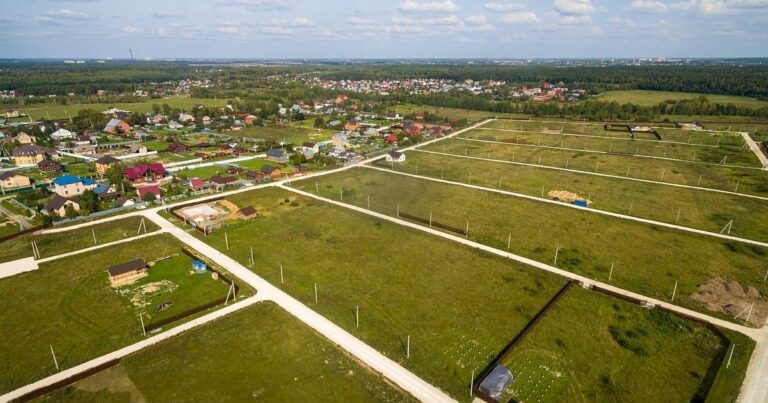 Росреестр запустил горячие линии для владельцев садовых и огородных участков